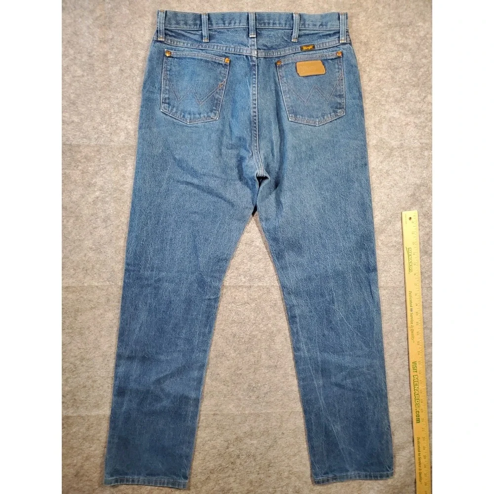 Wrangler Jeans Mens 35x34 Actual 33x33 Denim Western Cowboy Straight Leg 13MWZ